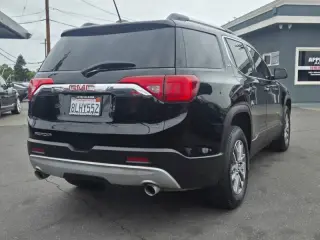 2017 GMC Acadia SLE-2
