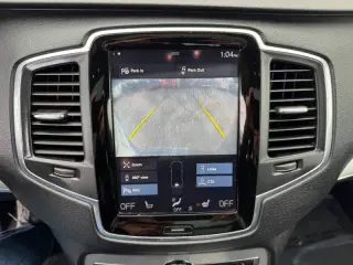 2016 Volvo XC90 T6 Momentum
