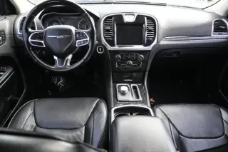 2017 Chrysler 300 C