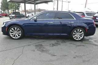 2017 Chrysler 300 C