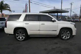 2015 Cadillac Escalade Luxury