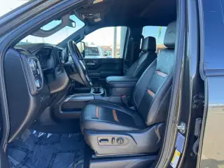 2023 GMC Sierra 2500HD AT4