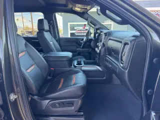 2023 GMC Sierra 2500HD AT4