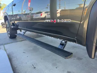 2023 GMC Sierra 2500HD AT4