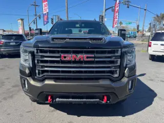 2023 GMC Sierra 2500HD AT4