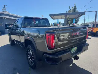 2023 GMC Sierra 2500HD AT4