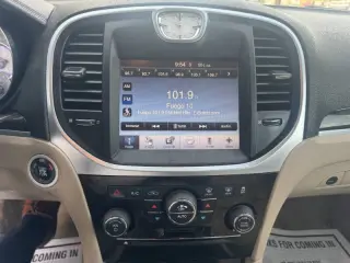 2011 Chrysler 300