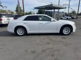 2011 Chrysler 300