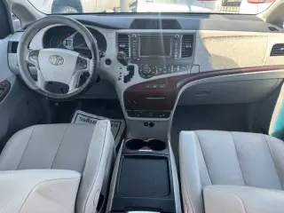 2011 Toyota Sienna XLE 7-Passenger