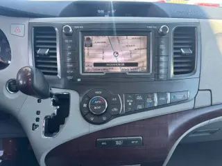 2011 Toyota Sienna XLE 7-Passenger