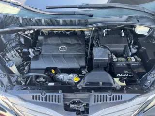 2011 Toyota Sienna XLE 7-Passenger