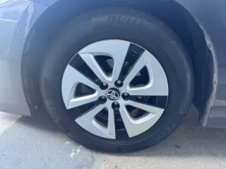 2018 Toyota Prius Two Eco