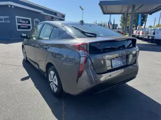 2018 Toyota Prius Two Eco