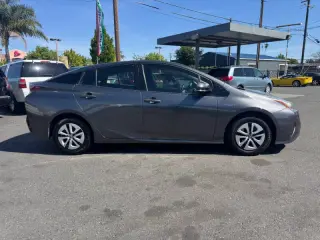2018 Toyota Prius Two Eco