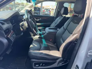 2019 Cadillac Escalade ESV Luxury