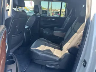 2019 Cadillac Escalade ESV Luxury
