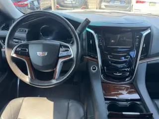 2019 Cadillac Escalade ESV Luxury