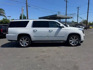 2019 Cadillac Escalade ESV Luxury