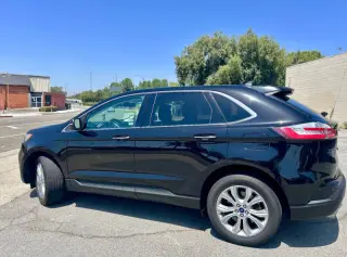 2022 Ford Edge Titanium