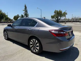 2017 Honda Accord Hybrid EX-L