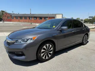 2017 Honda Accord Hybrid EX-L