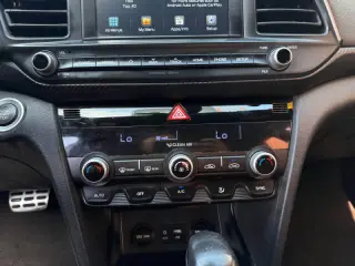 2020 Hyundai Elantra Sport