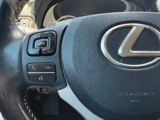 2017 Lexus IS 200t