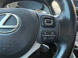 2017 Lexus IS 200t