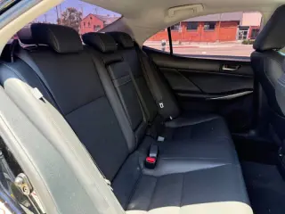 2017 Lexus IS 200t