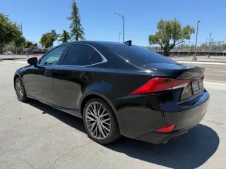 2017 Lexus IS 200t