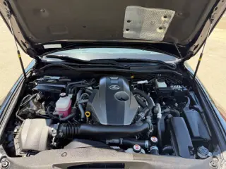 2017 Lexus IS 200t
