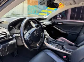 2017 Lexus IS 200t