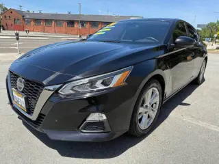 2020 Nissan Altima 2.5 SR