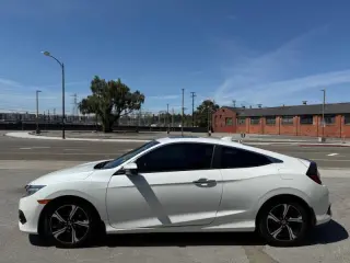 2017 Honda Civic Touring