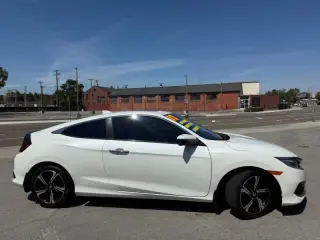 2017 Honda Civic Touring