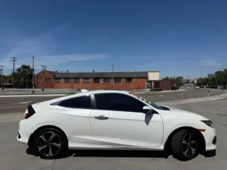 2017 Honda Civic Touring