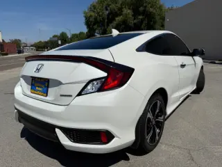 2017 Honda Civic Touring