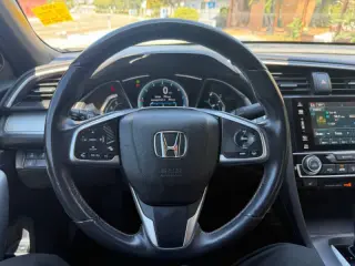 2017 Honda Civic Touring
