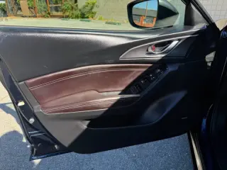 2018 Mazda MAZDA3 Grand Touring