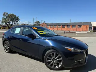 2018 Mazda MAZDA3 Grand Touring
