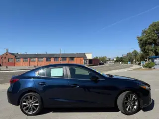 2018 Mazda MAZDA3 Grand Touring