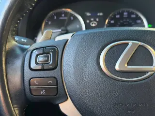 2017 Lexus IS 200t