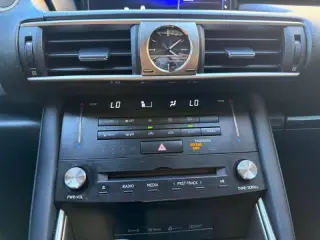 2017 Lexus IS 200t