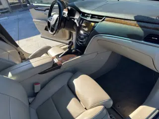 2013 Cadillac XTS Premium Collection
