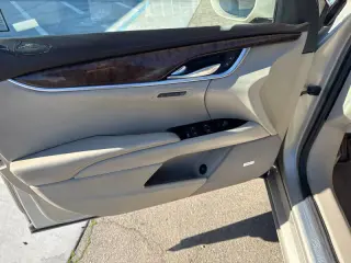 2013 Cadillac XTS Premium Collection
