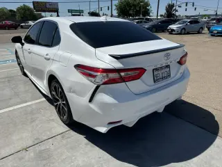 2020 Toyota Camry SE