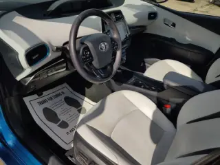 2020 Toyota Prius XLE