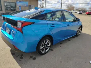 2020 Toyota Prius XLE