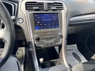 2020 Ford Fusion Hybrid SE
