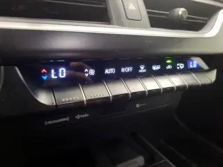 Lexus UX 200 2022 4dr Crossover
